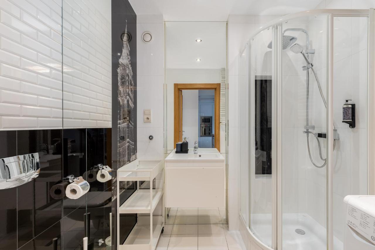 Modern With Free Parking Spot Krakau