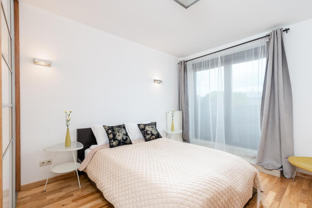 Apartament Modern With Free Parking Spot Kraków