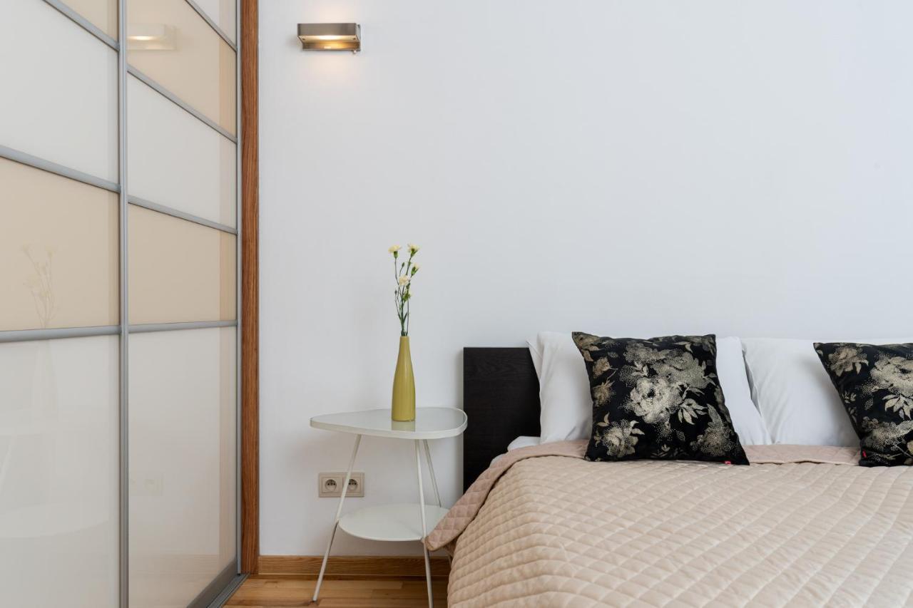 Apartament Modern With Free Parking Spot *